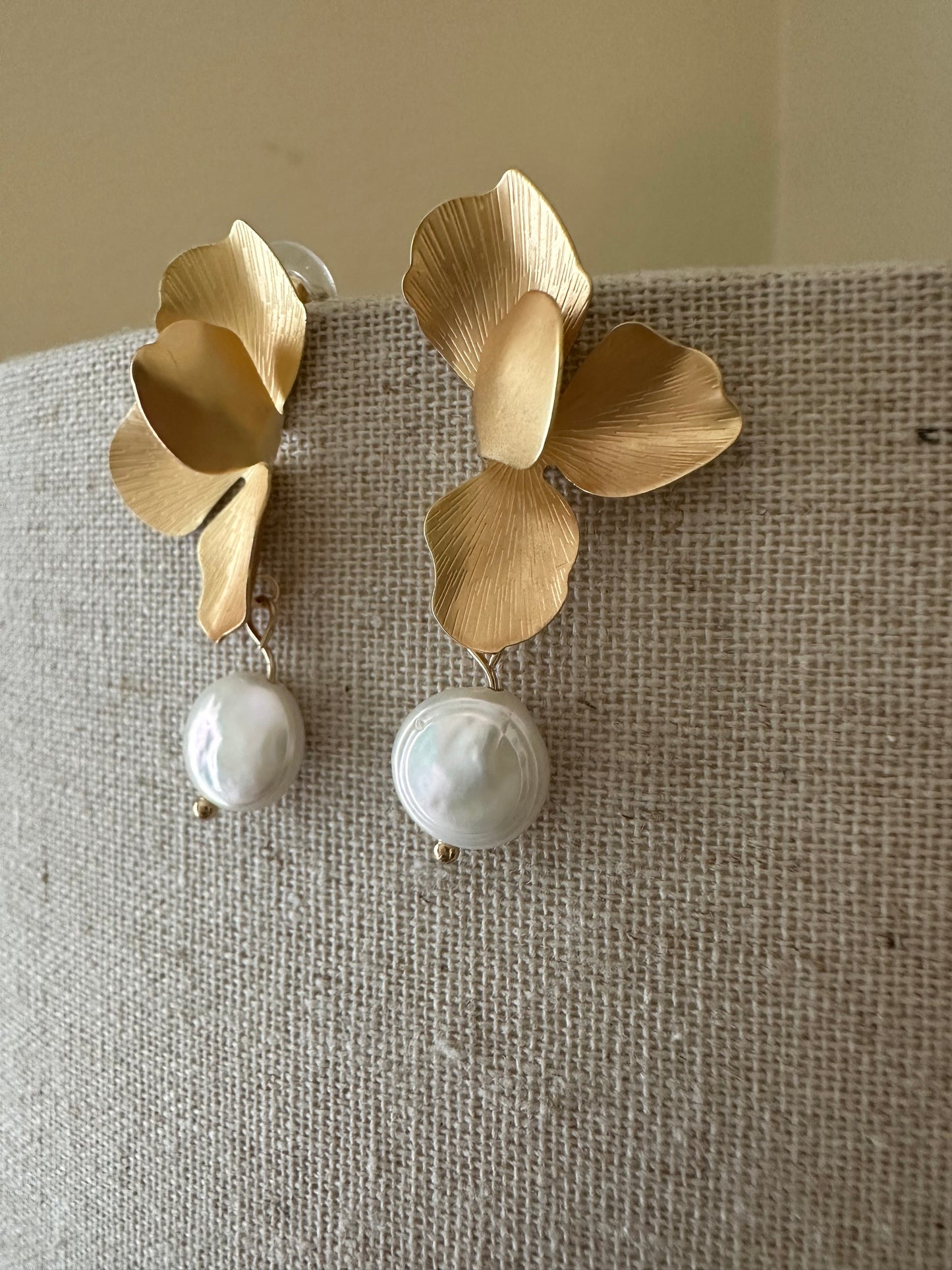 The Ava Earrings